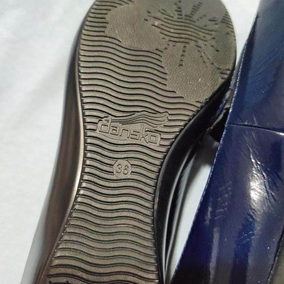 Dansko Women's Shiny Blue Flats - Picture 6 of 6